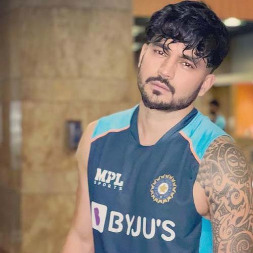 manish-pandey-wife-name-parents-net-worth-height-age