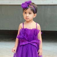 Rucha-Hasabnis-daughter