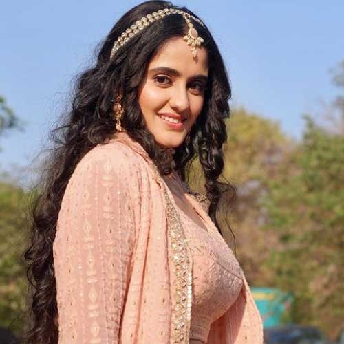 Ayesha Singh Height, Husband Name, Sai Joshi, Age &